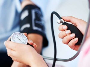 افت فشار خون بیمار و اقدامات لازم